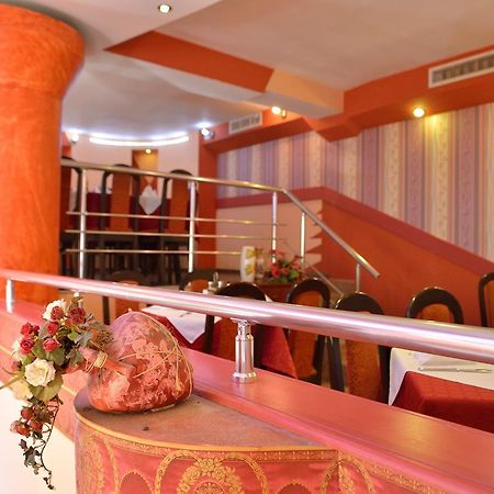 Hotel Restaurant Vodenitsata Berkovica Esterno foto
