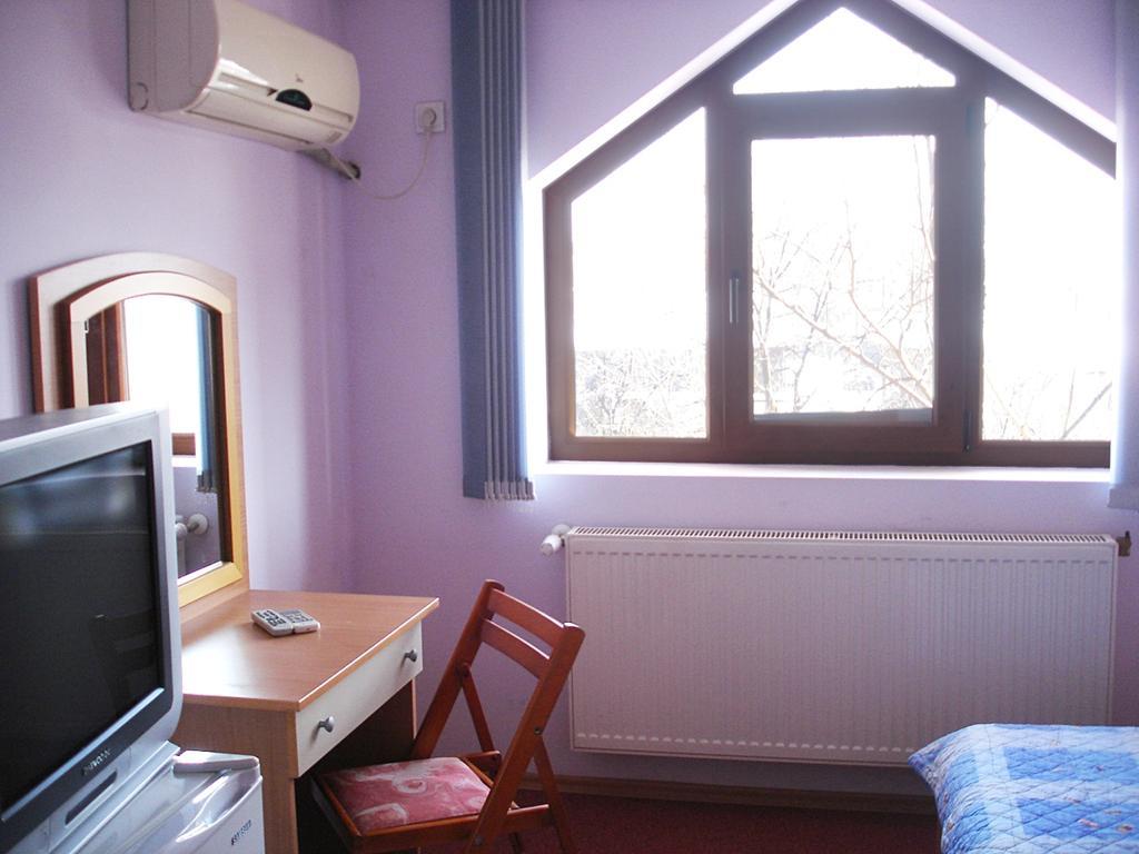 Hotel Restaurant Vodenitsata Berkovica Esterno foto