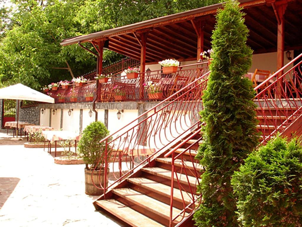 Hotel Restaurant Vodenitsata Berkovica Esterno foto