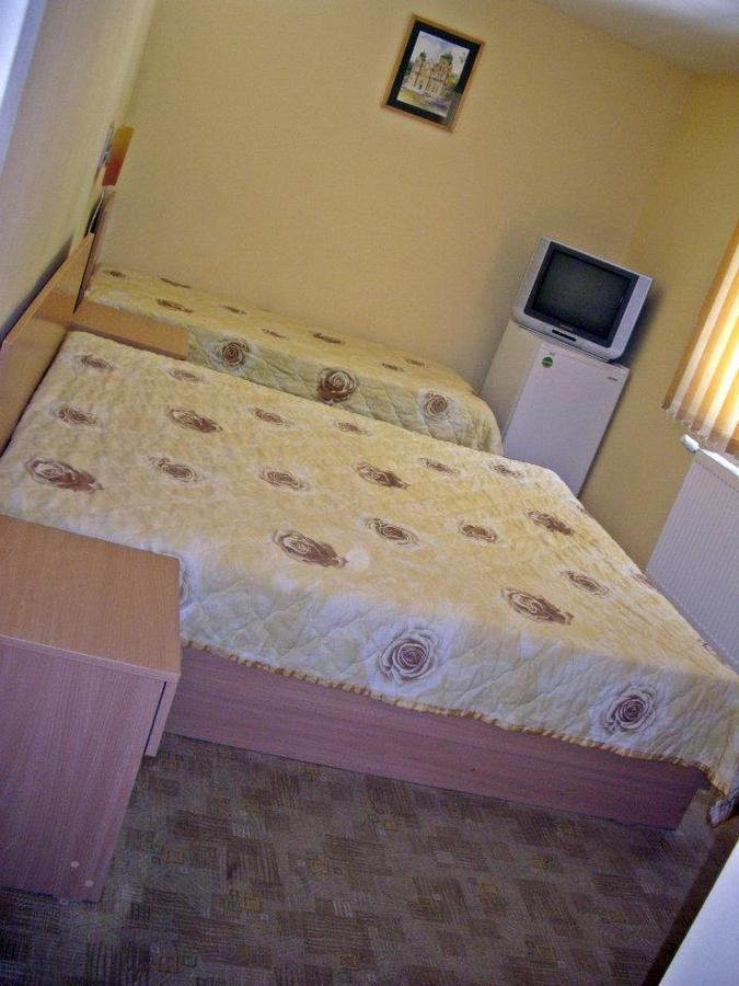 Hotel Restaurant Vodenitsata Berkovica Esterno foto