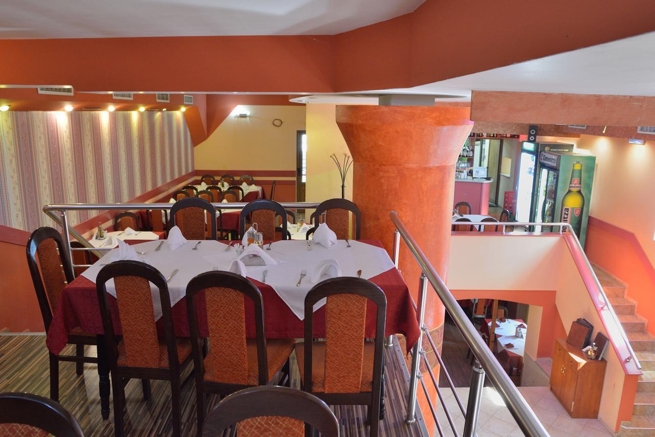 Hotel Restaurant Vodenitsata Berkovica Esterno foto