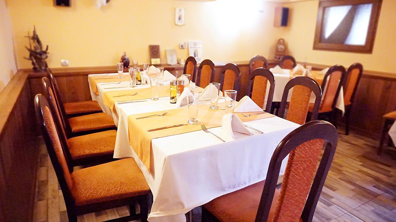Hotel Restaurant Vodenitsata Berkovica Esterno foto